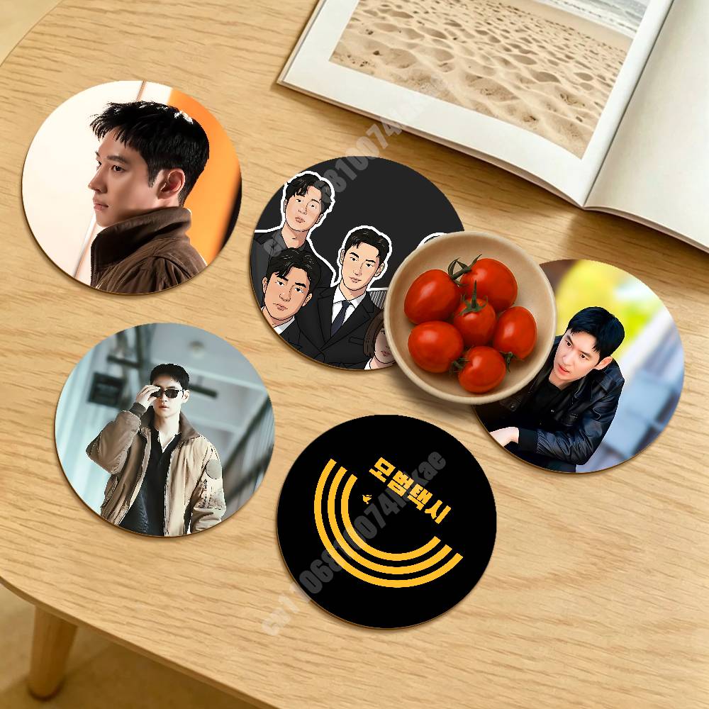 Modern Korean Lifestyle - Podkładka pod kubek z motywem koreańskiego