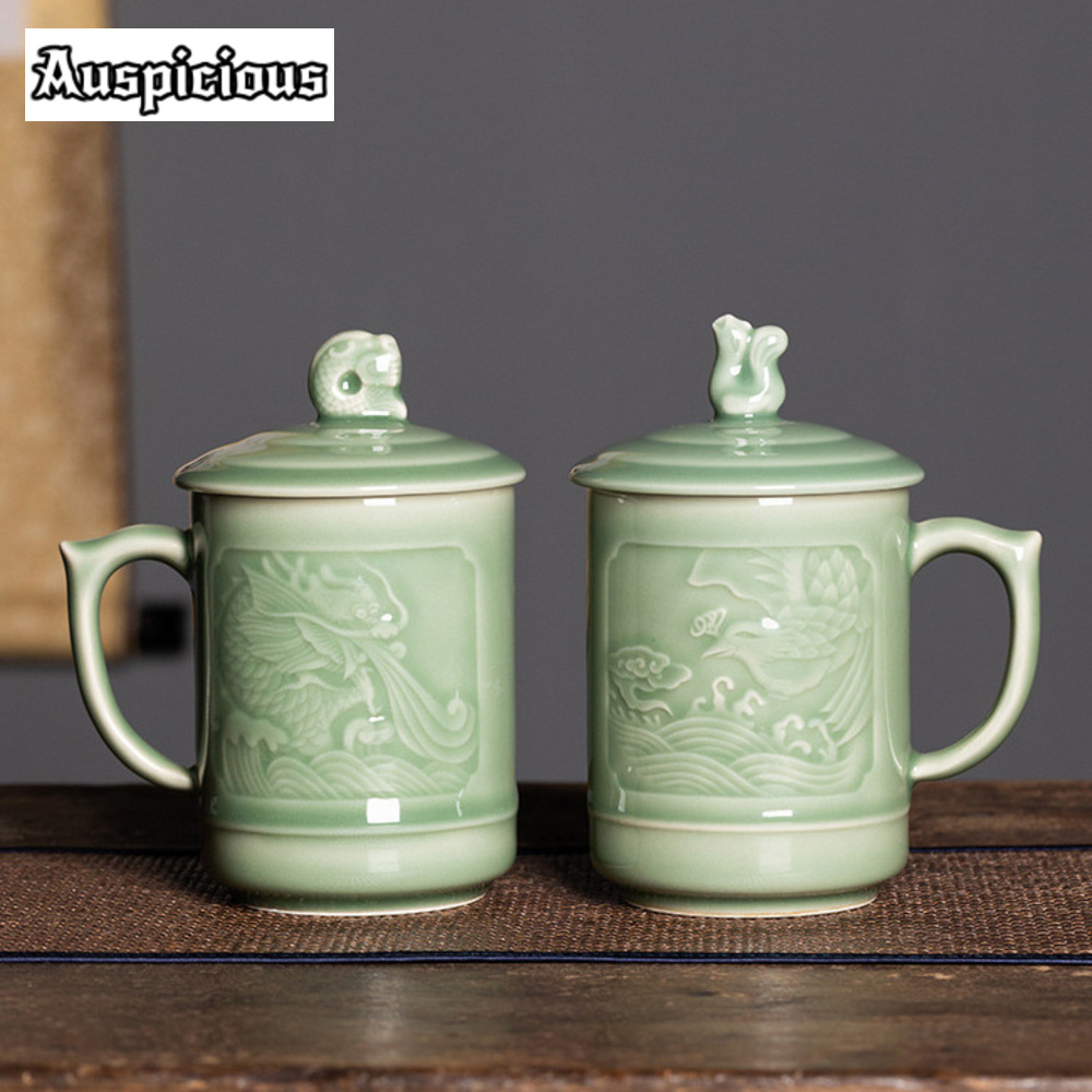 Celadon Ceramic Cup - 500ml Ręcznie robiony kubek na wodę
